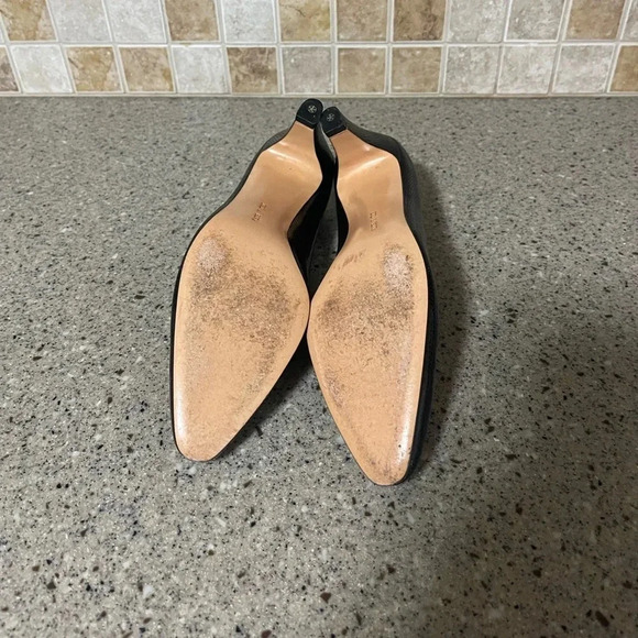 Salvatore Ferragamo Women’s Black Heel in Size 6.5 AA - Picture 9 of 11